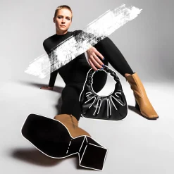 Beige Enkellaarsjes Met Blokhak^Sacha Cheap