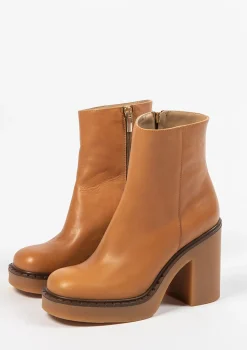 Cognac Enkellaarsjes Met Blokhak^Sacha Sale