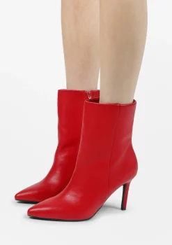 Rode Enkellaarsjes Met Naaldhak^Sacha Flash Sale