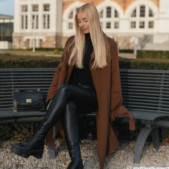 Vivian Hoorn X Zwarte Veterboots^Sacha Flash Sale