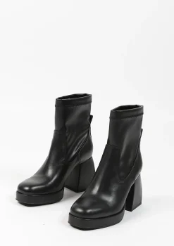 Zwarte Leren Enkellaarsjes Met Hak^Sacha Store