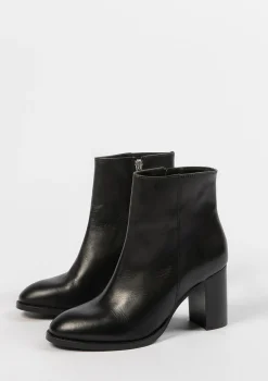 Zwarte Leren Enkellaarsjes Met Hak^Sacha Shop